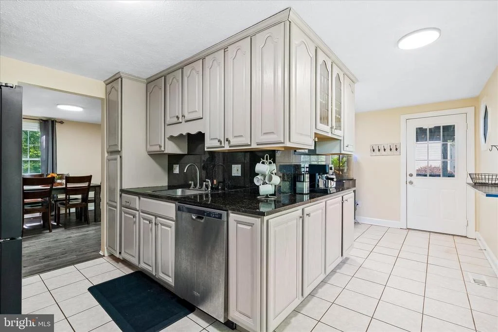 Photo of 7014 WILLOW TREE DRIVE S