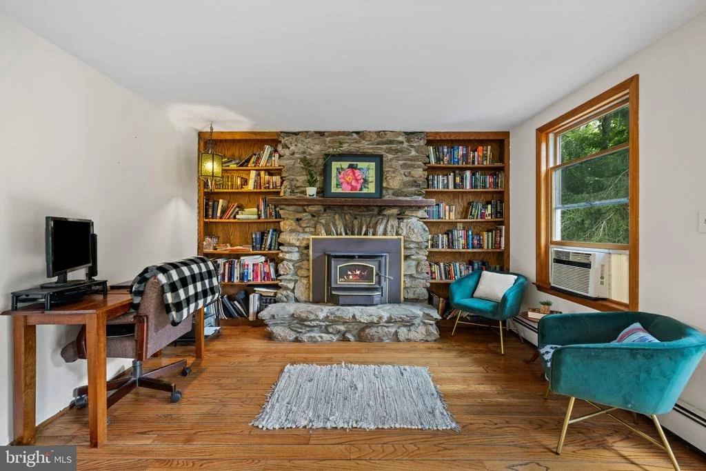 Photo of 502 SILVER RUN VALLEY ROAD