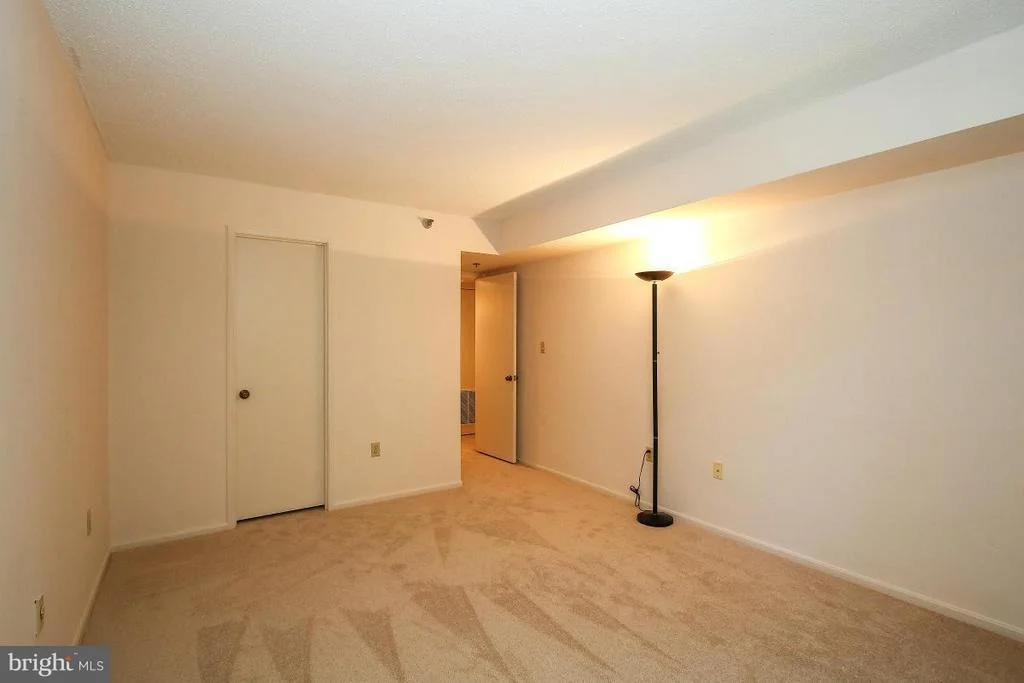 Photo of Unit 4302 at 15100 INTERLACHEN DRIVE
