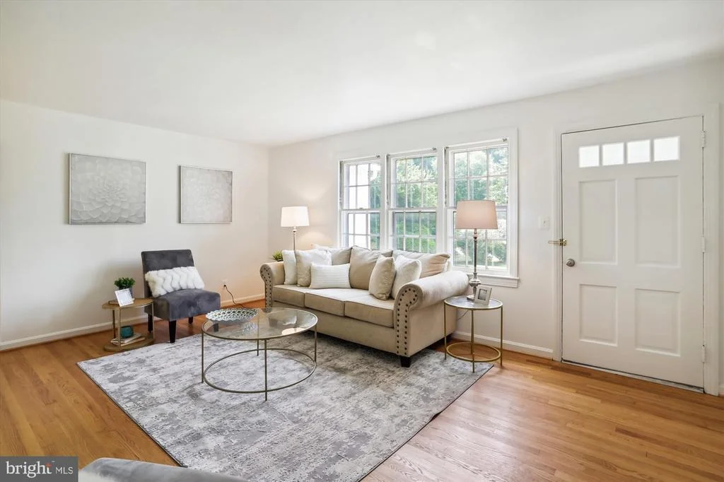Photo of 17 PIPING ROCK DRIVE