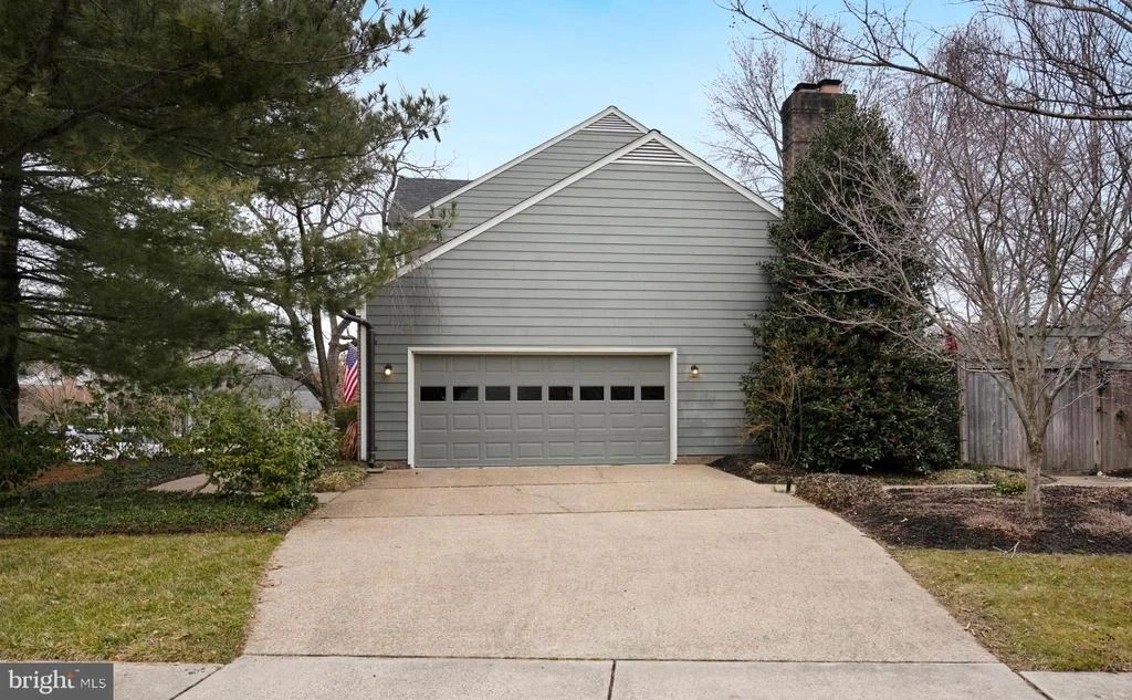 Photo of 5895 CLERMONT DRIVE