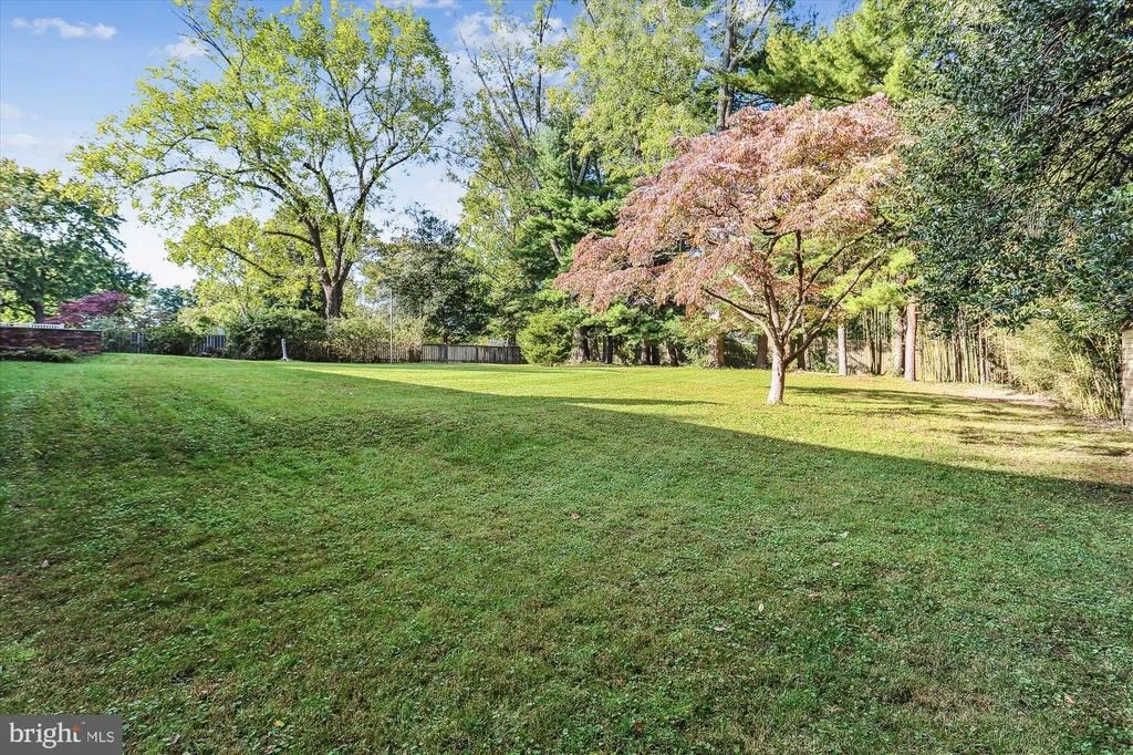 Photo of 816 OLIVE DRIVE