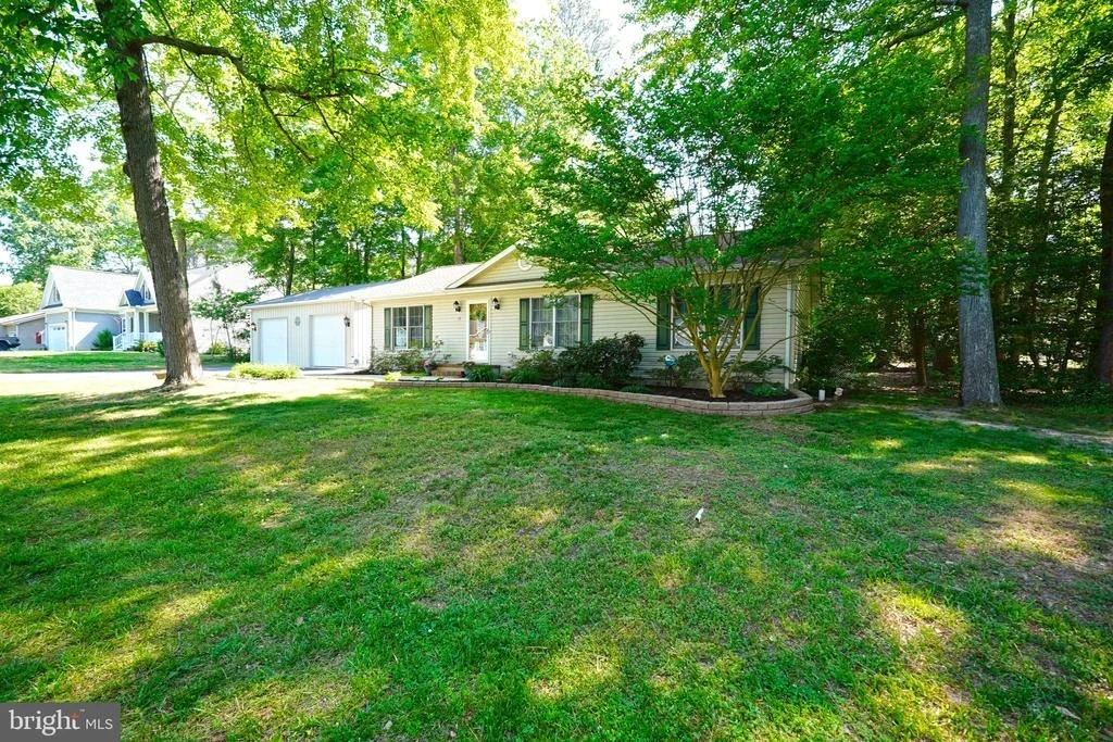 Photo of 11 MAPLEWOOD DRIVE