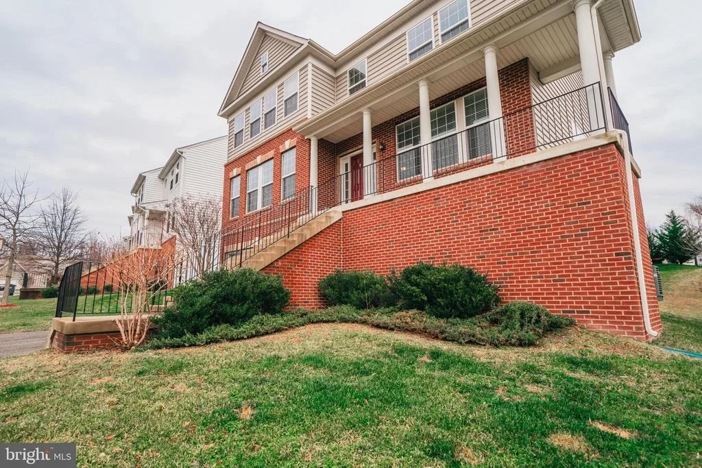 Photo of 2944 AMERICAN EAGLE BOULEVARD