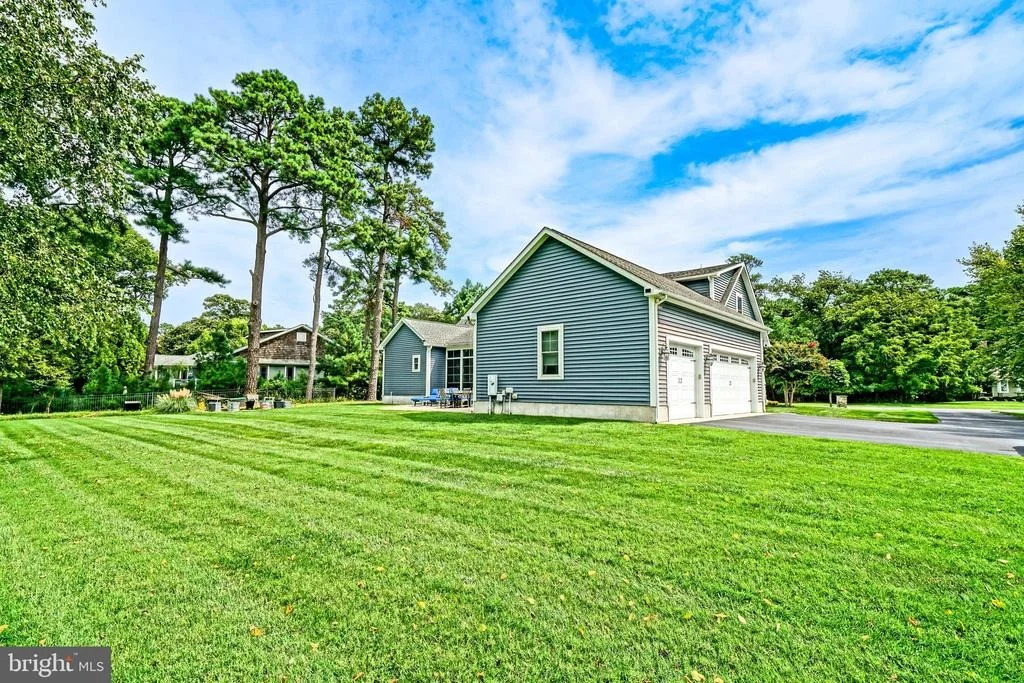 Photo of 35494 RED TAIL ROAD