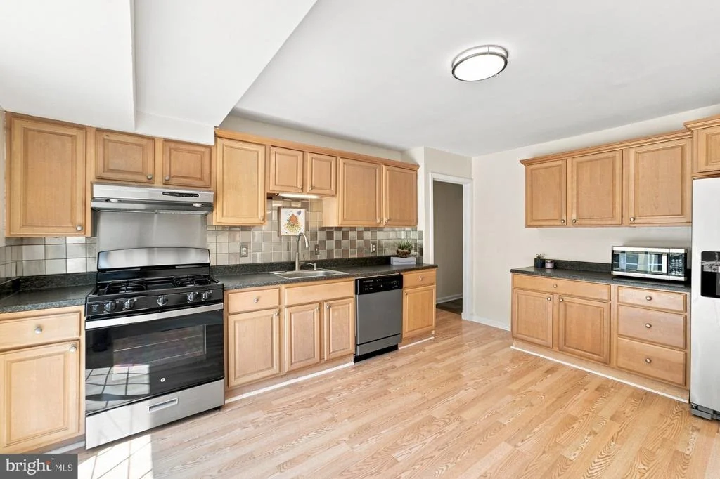 Photo of 2400 E GATE DRIVE