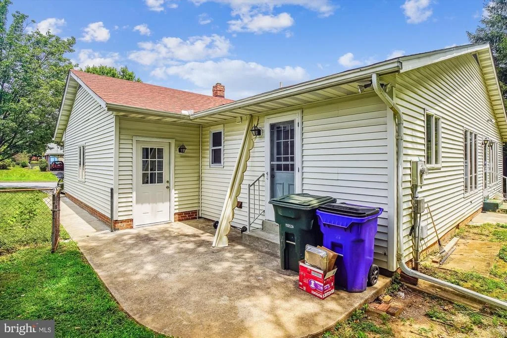 Photo of 702 MIDWAY DRIVE