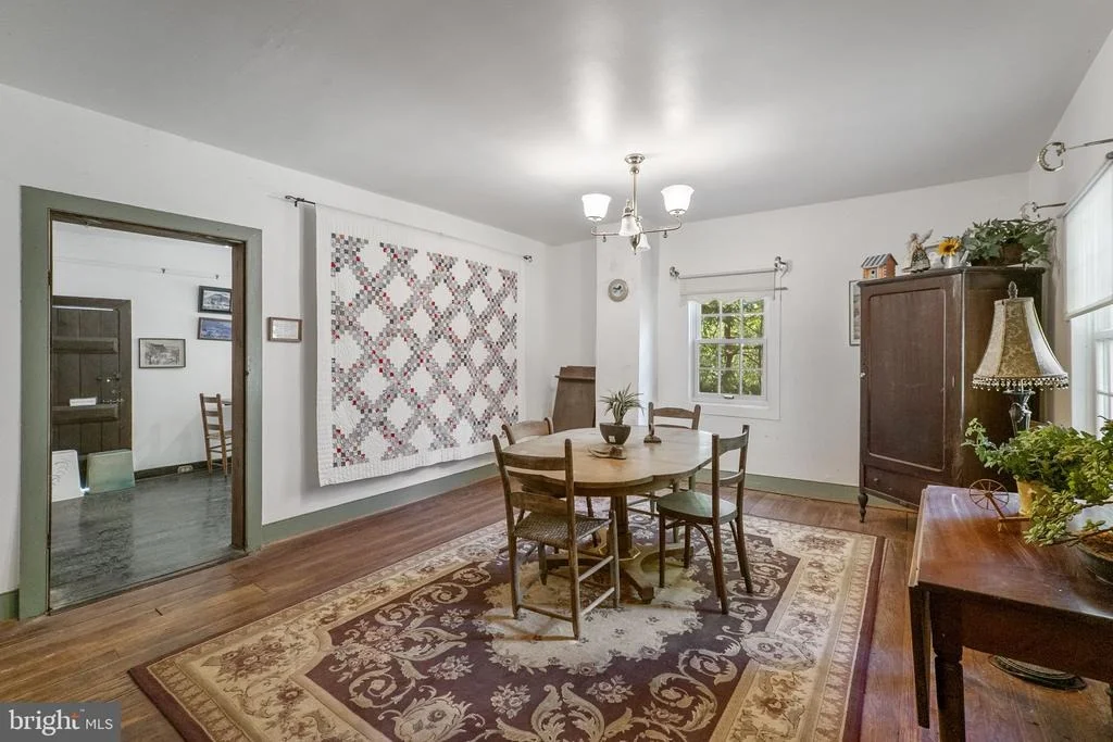 Photo of 16112 BARNESVILLE ROAD