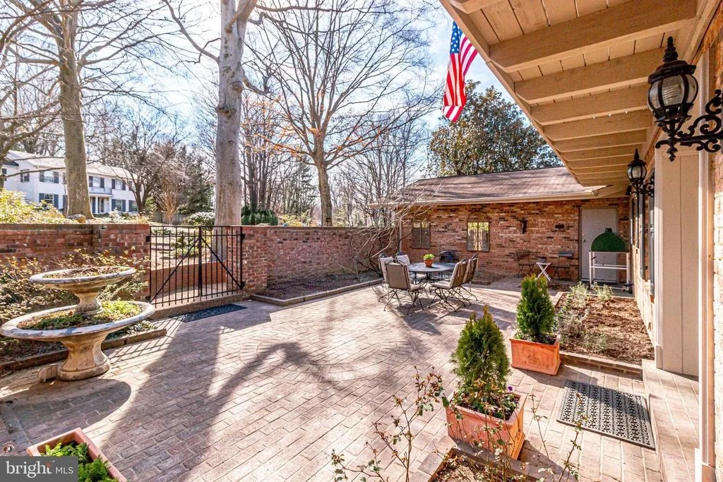 Photo of 1707 JAMES PAYNE CIRCLE