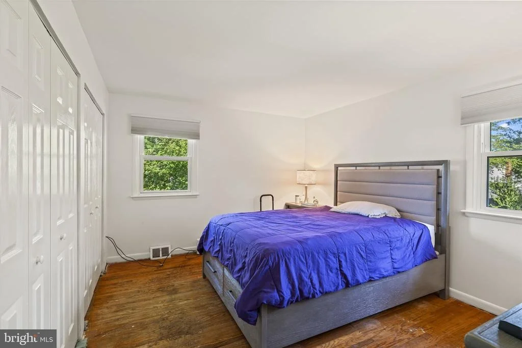 Photo of 409 BRADFORD ROAD