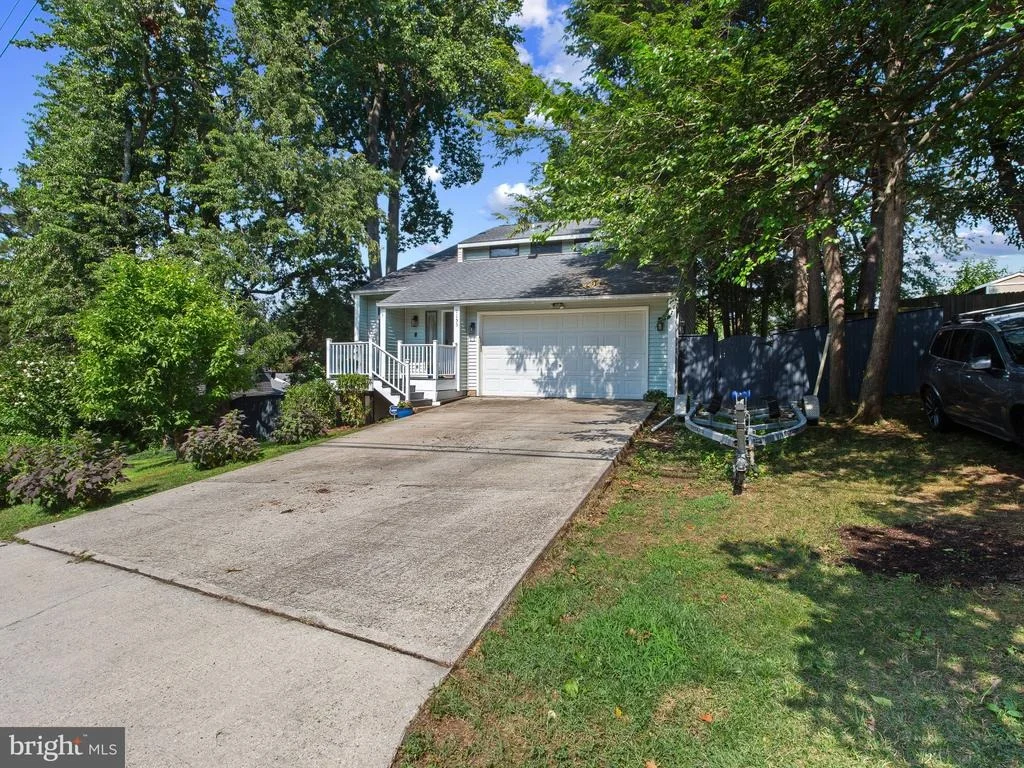 Photo of 1153 HAMPTON ROAD