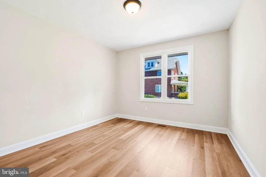 Photo of 692 RIDGE