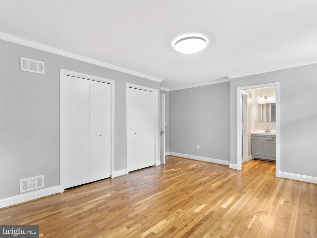 Photo of 15121 MIDDLEGATE ROAD