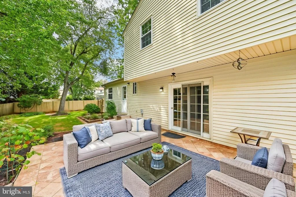 Photo of 3012 PEEBLES COURT