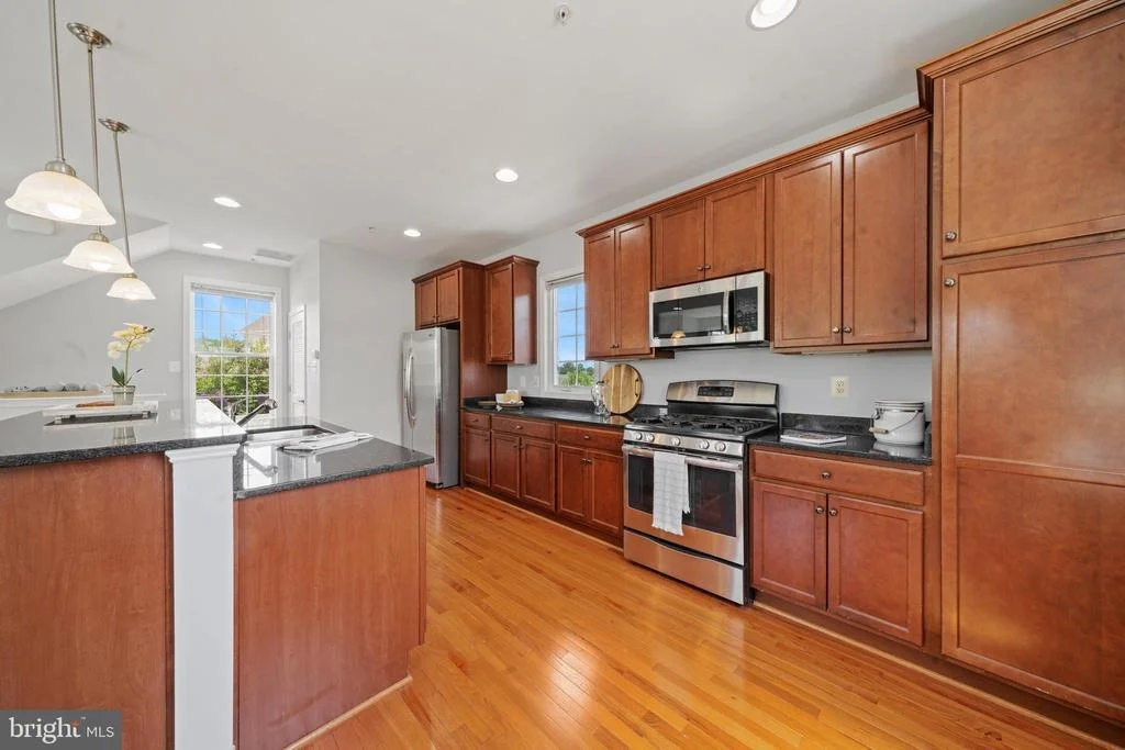Photo of 304 PARKVIEW AVENUE