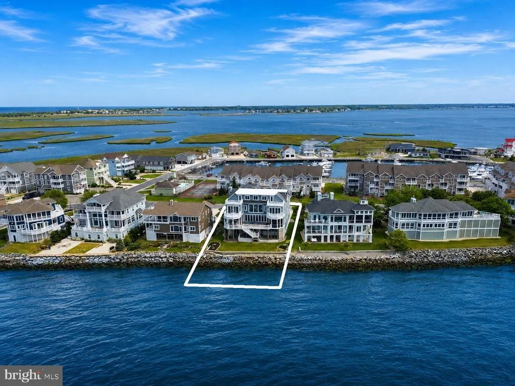 Photo of 35 INLET VIEW COURT