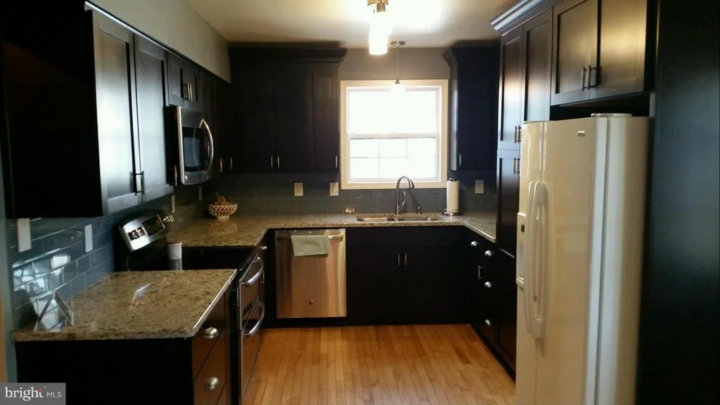 Photo of 550 BAY VIEW