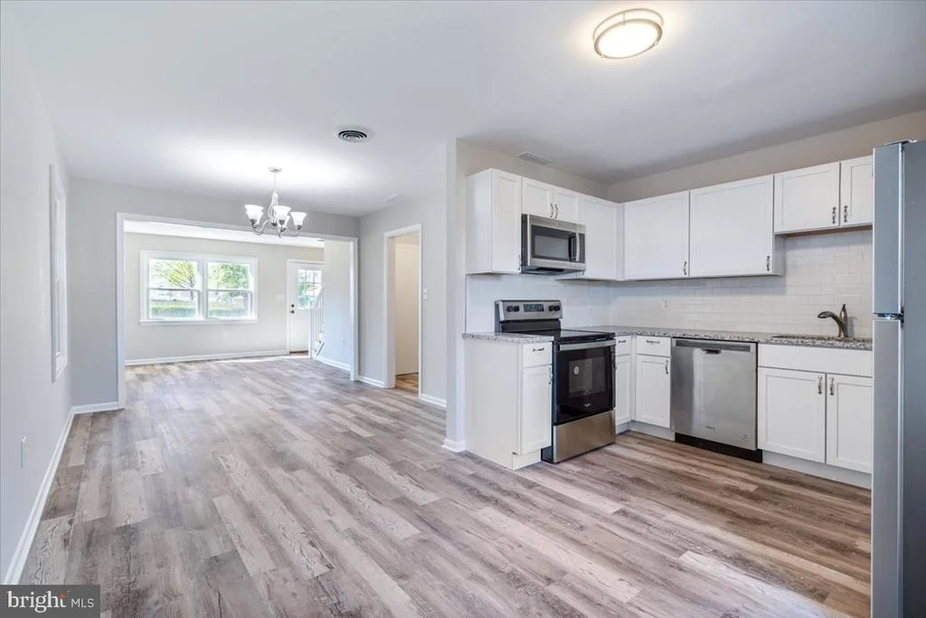 Photo of 704 TRAIL AVE