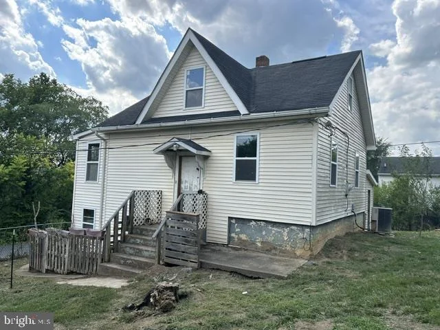 Photo of 378 SUNSET STREET