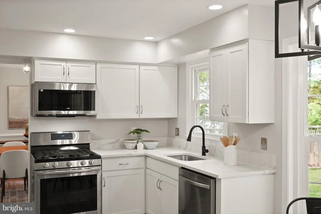 Photo of 2592 JOHN MILTON DRIVE