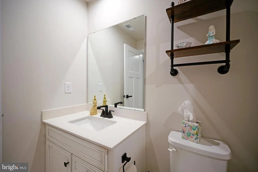 Photo of 32224 HERITAGE ROAD