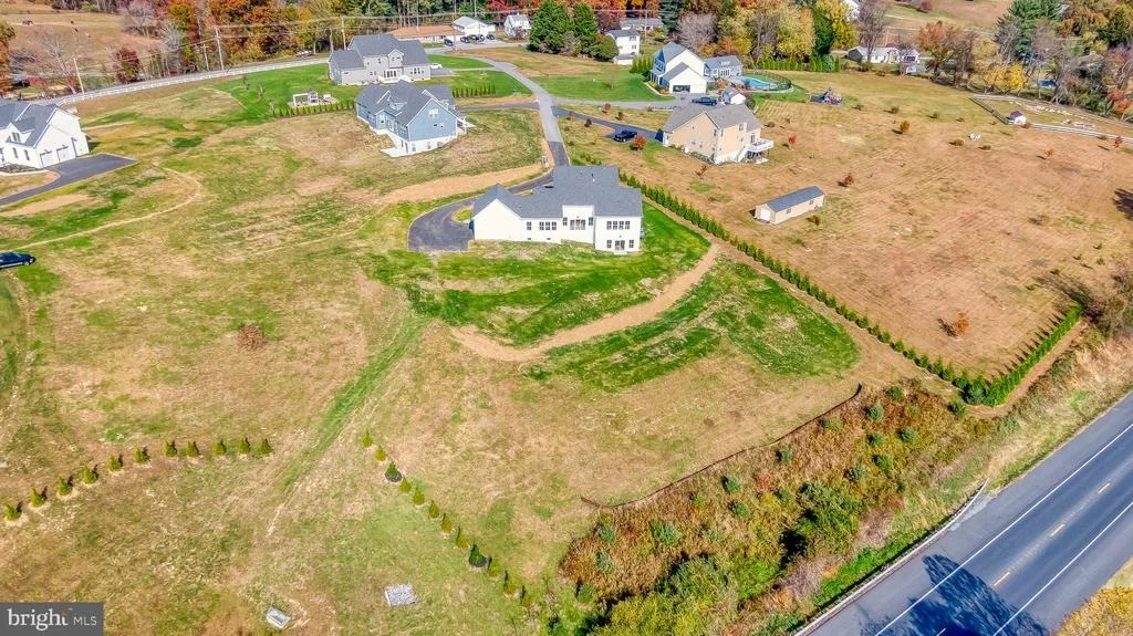 Photo of 2527A FOURLEAF DRIVE