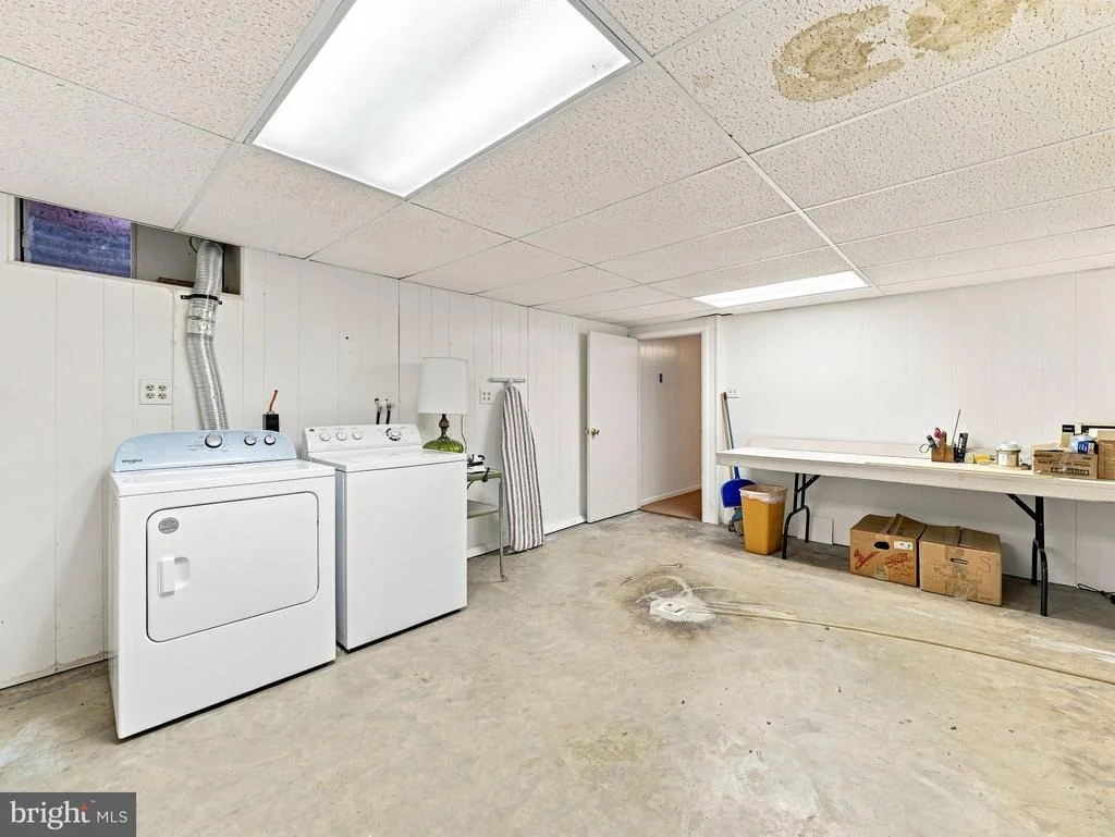 Photo of 17811 BURNSIDE AVENUE