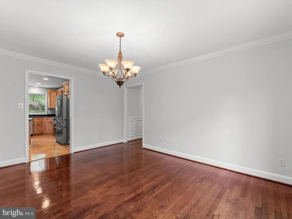 Photo of 3713 QUEEN MARY DRIVE