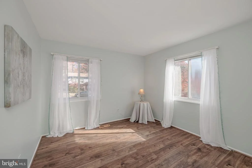 Photo of 8815 BURBANK ROAD