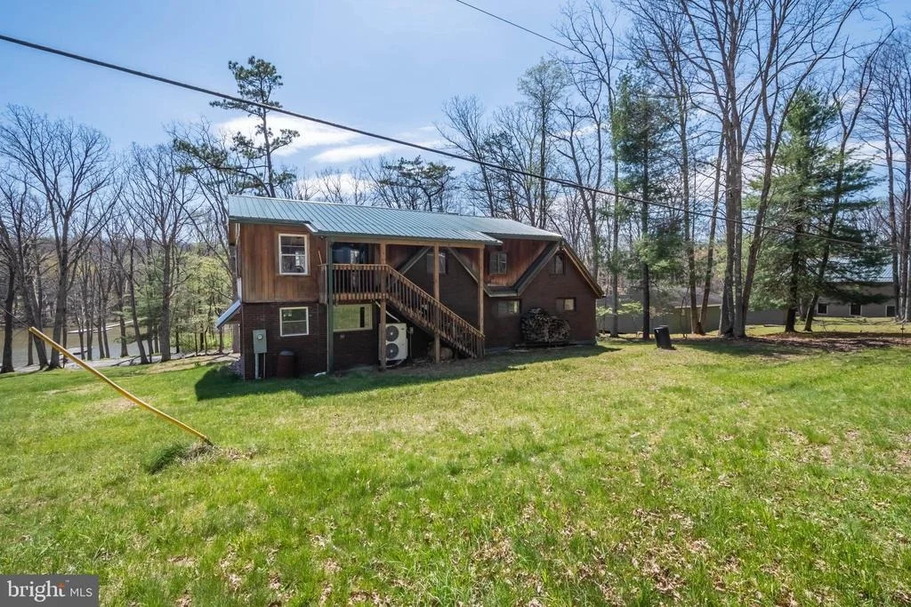 Photo of 827 PENN POINT ROAD