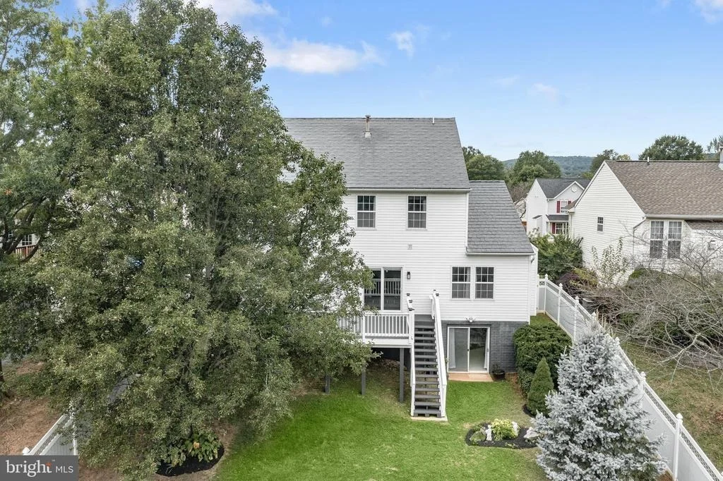 Photo of 236 LAKE COVENTRY DRIVE