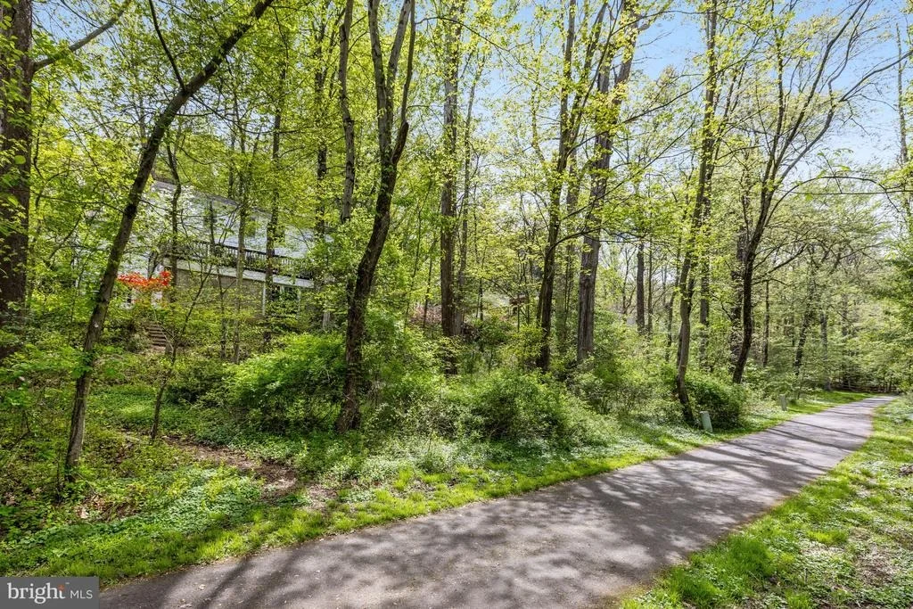 Photo of 11308 MYRTLE LANE
