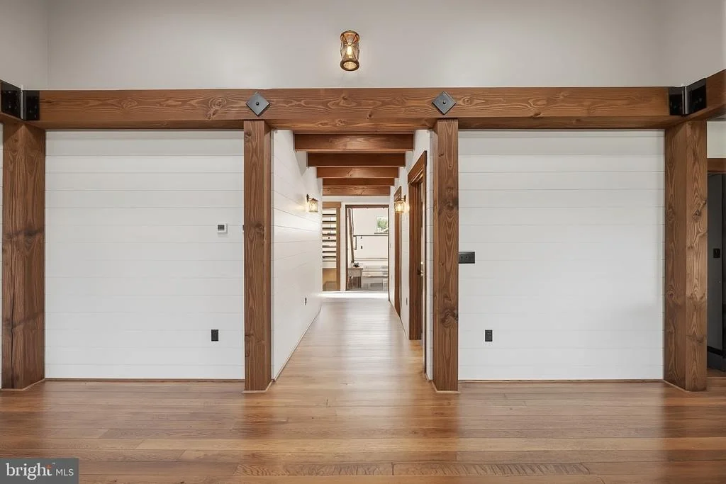 Photo of 415 NAZELROD ROAD
