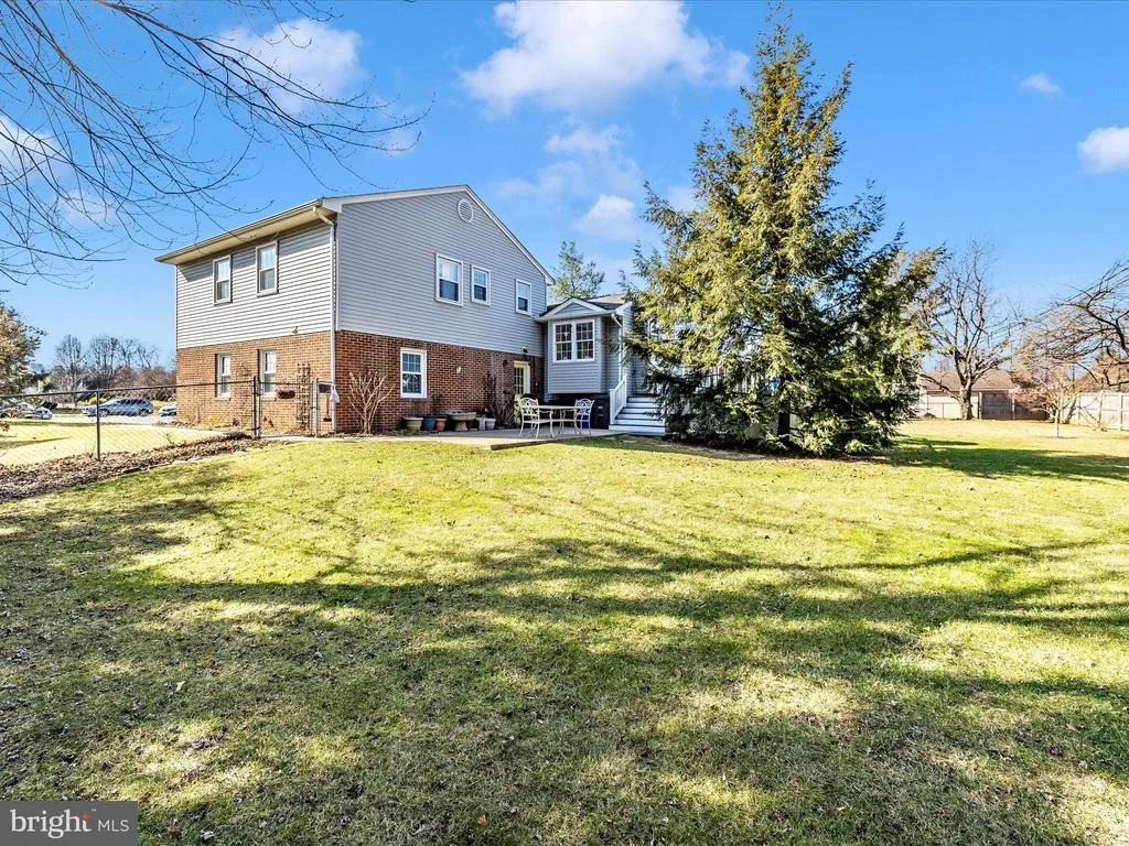 Photo of 16 KLINE BOULEVARD