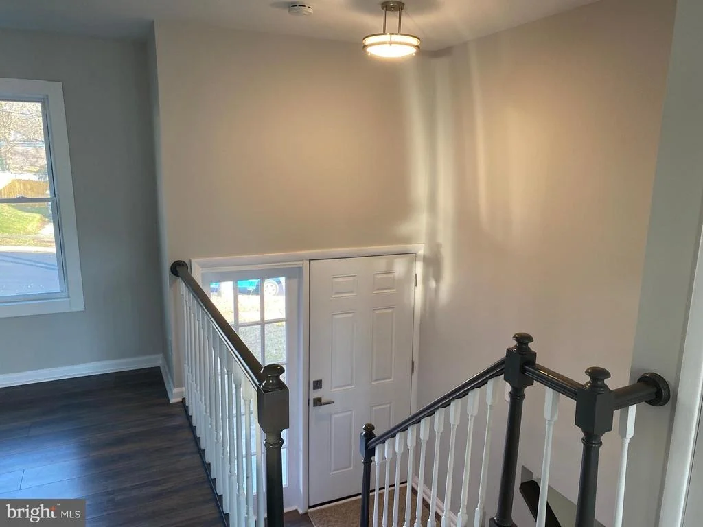 Photo of 9209 ROLLING VIEW DRIVE
