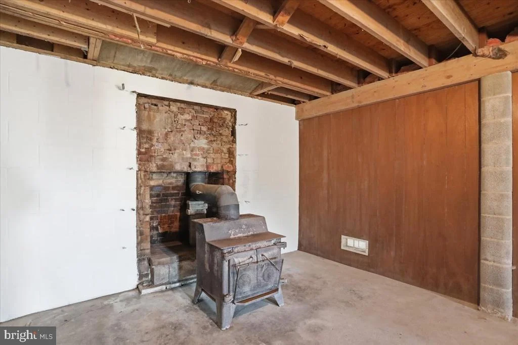 Photo of 1629 DAHLGREN ROAD