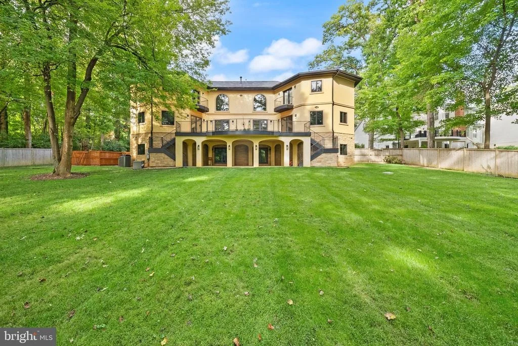 Photo of 8419 OVERLOOK STREET