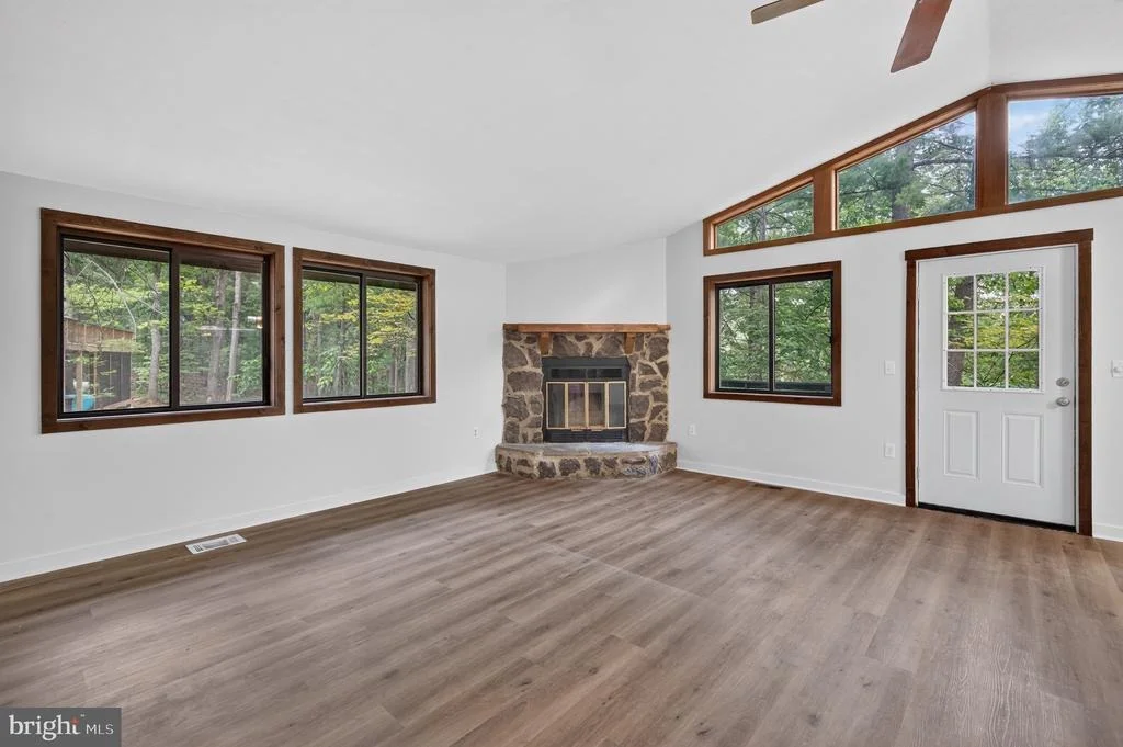 Photo of 213 MORRIE DRIVE