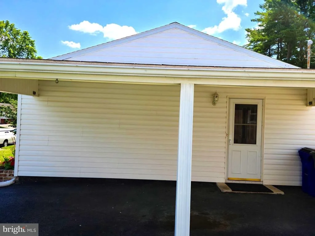 Photo of 477 CARROLLTON DRIVE