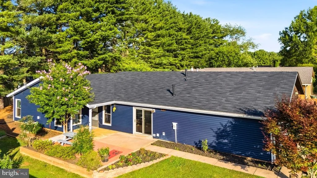 Photo of 588 MEADOWBROOK DRIVE