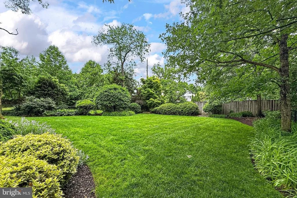 Photo of 809 ENDERBY DRIVE