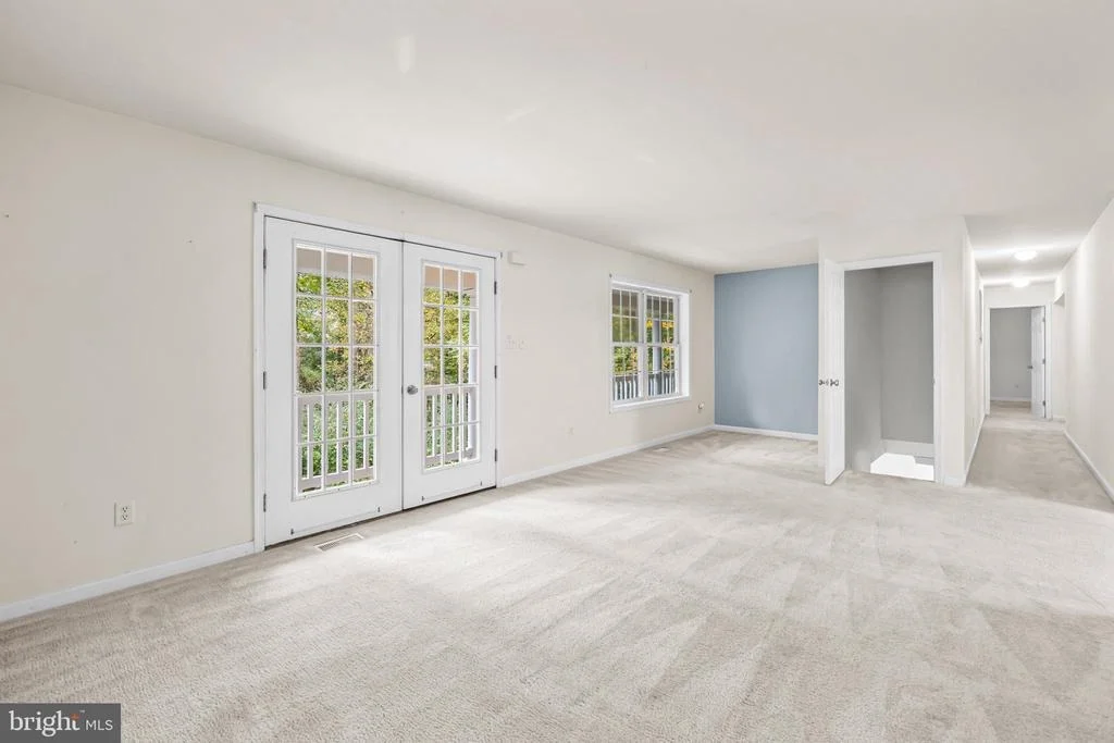 Photo of 8008 WASHINGTON DRIVE