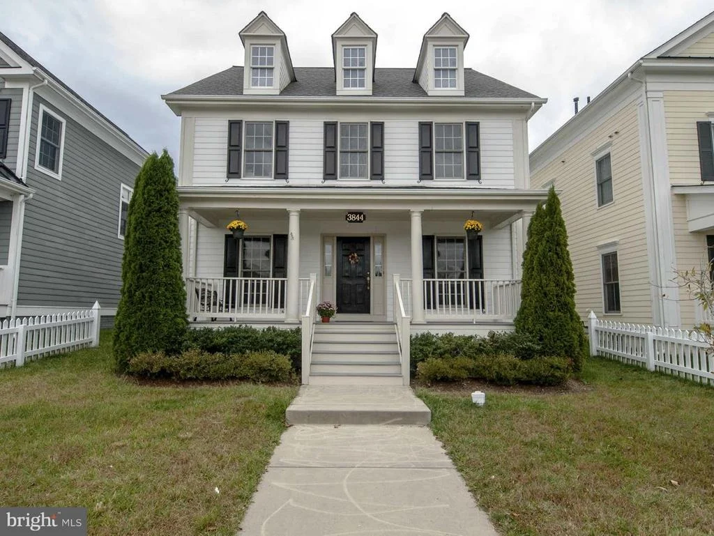 Photo of 3844 CARRIAGE HILL DRIVE