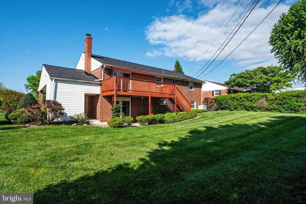 Photo of 716 FLINTLOCK DRIVE