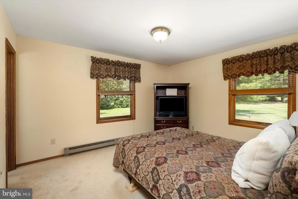 Photo of 6 ELEANOR DRIVE