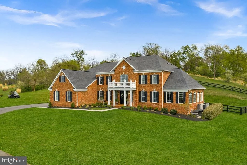 Photo of 15064 BARLOW DRIVE