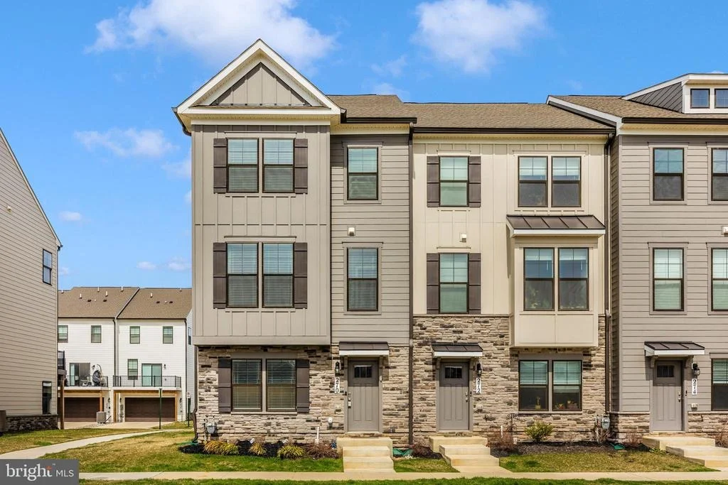 Photo of 270 ENSEMBLE WAY