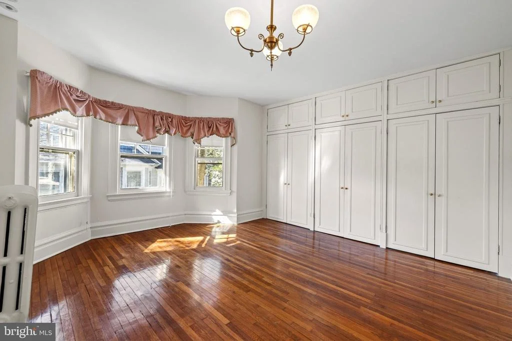 Photo of 225 HAWTHORNE ROAD