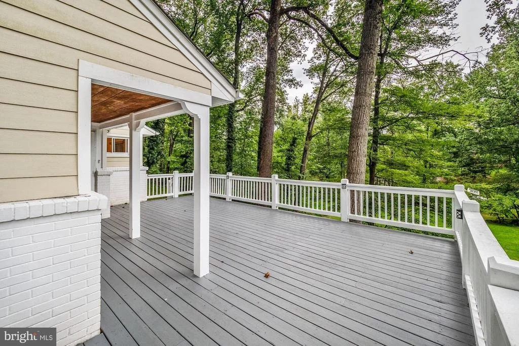 Photo of 407 WILLINGTON DRIVE