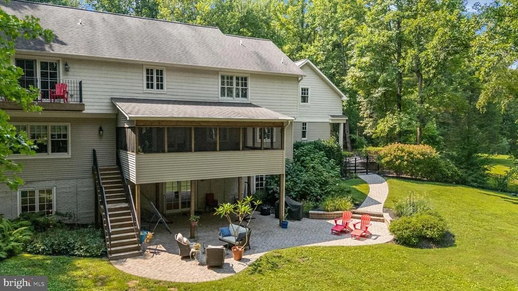 Photo of 5223 GRENOCK DRIVE